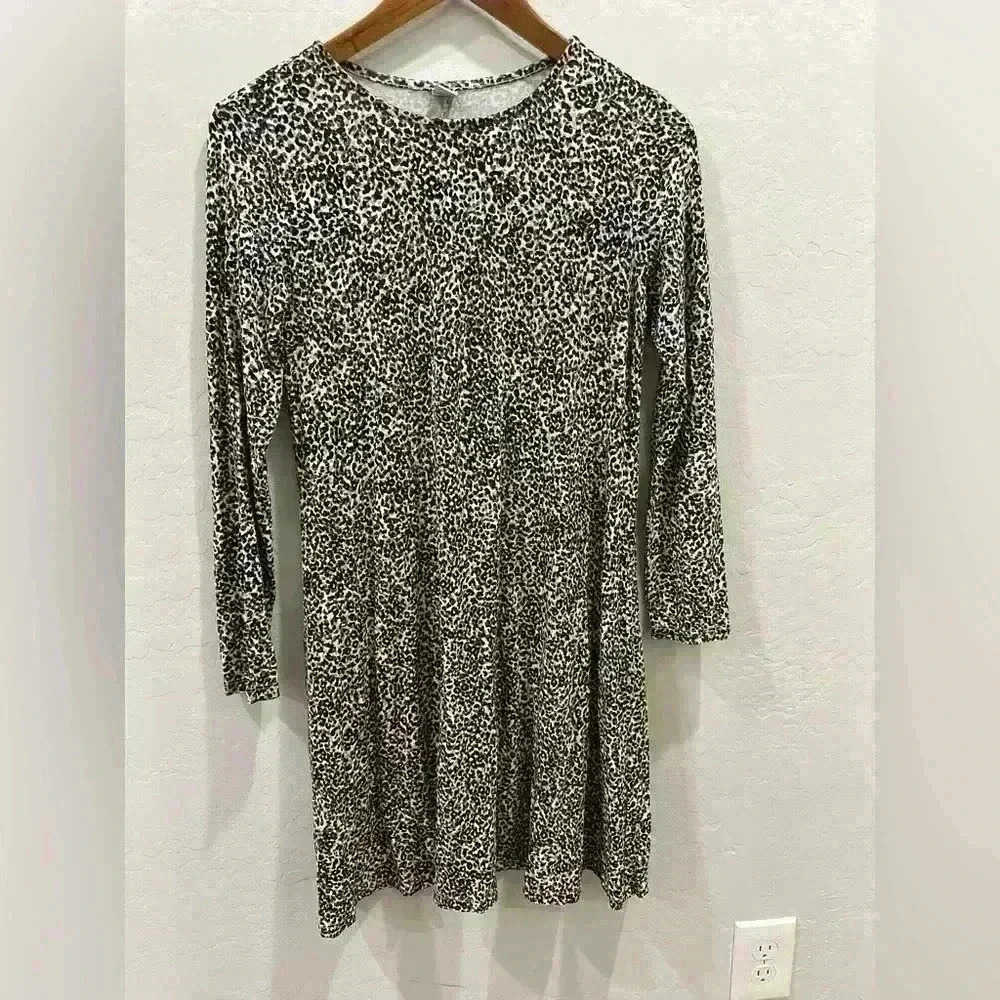 Old Navy Cheetah Long Sleeve Midi Dress Size XS Women’s